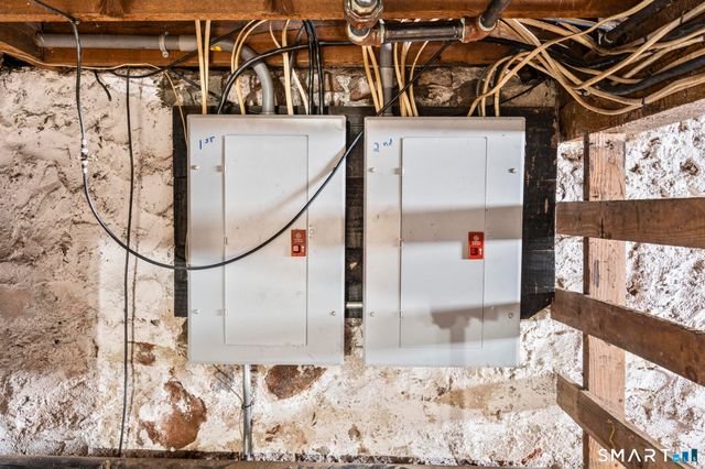 33 Kenney Street, Bristol, CT 06010