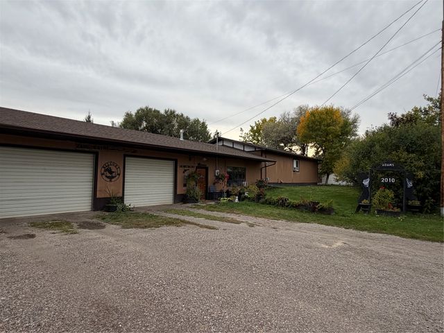 2010 4th Avenue SW, Great Falls, MT 59404 property photo