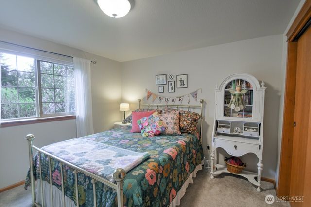5547 125th Lane SW, Olympia, WA 98512