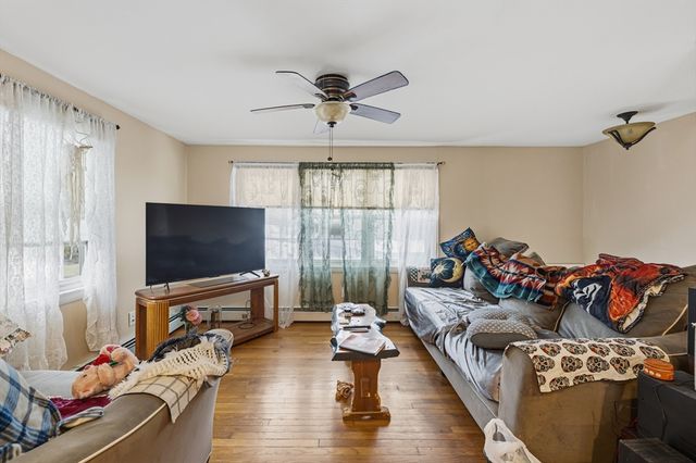 51 Newton St, Westport, MA 02790