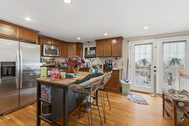 51 Newton St, Westport, MA 02790