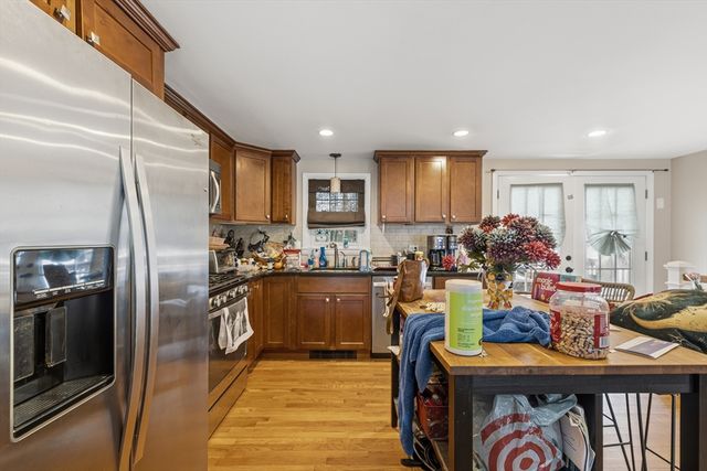 51 Newton St, Westport, MA 02790