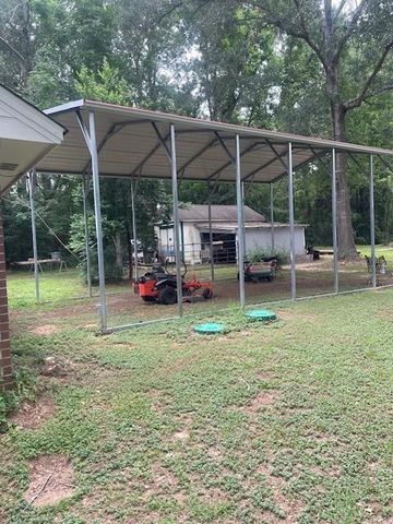 877 Fm 2665, Goodrich, TX 77335