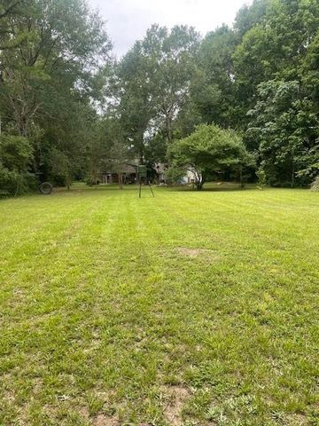 877 Fm 2665, Goodrich, TX 77335