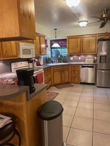 877 Fm 2665, Goodrich, TX 77335