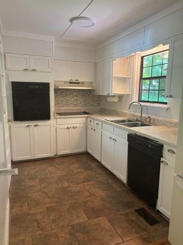 1960 Peach Orchard Hill Road NE, Cleveland, TN 37323