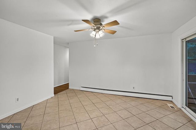 905 RIDLEY CREEK DR, Media, PA 19063