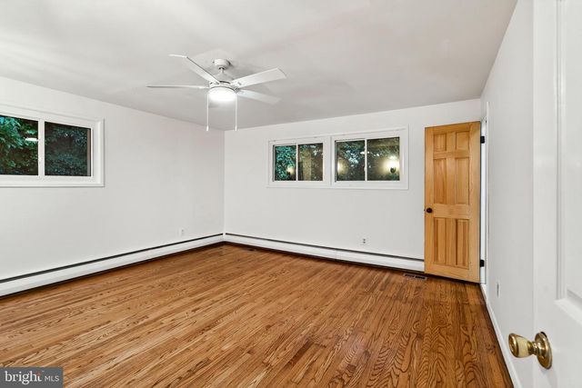 905 RIDLEY CREEK DR, Media, PA 19063