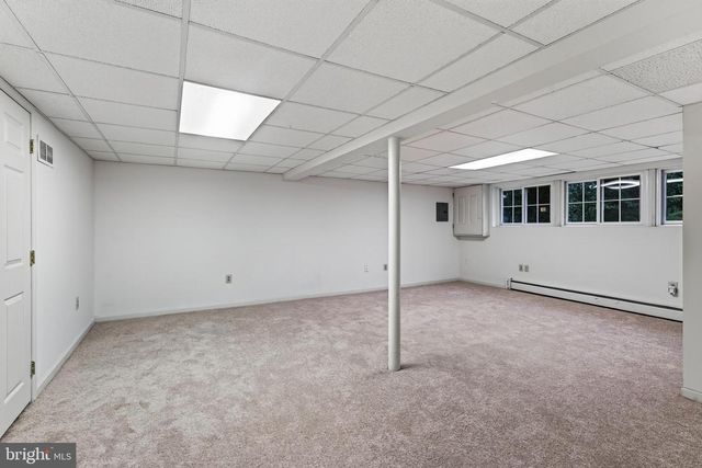 905 RIDLEY CREEK DR, Media, PA 19063