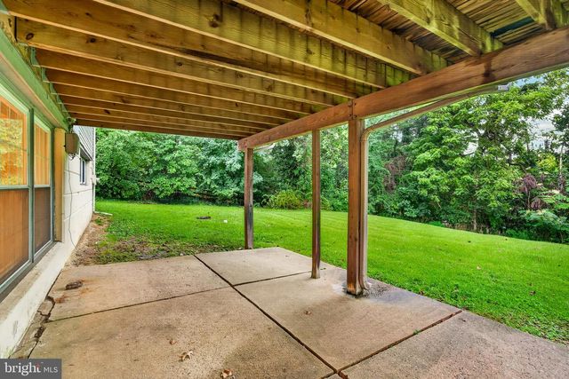 905 RIDLEY CREEK DR, Media, PA 19063