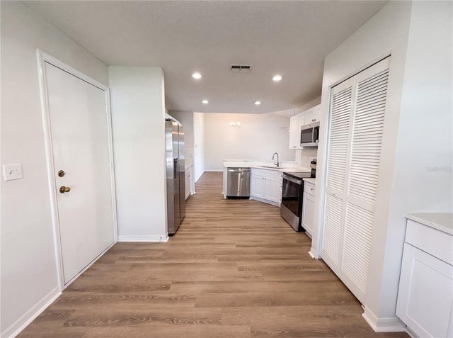 923 OXFORD PARK DRIVE 81, Sun City Center, FL 33573