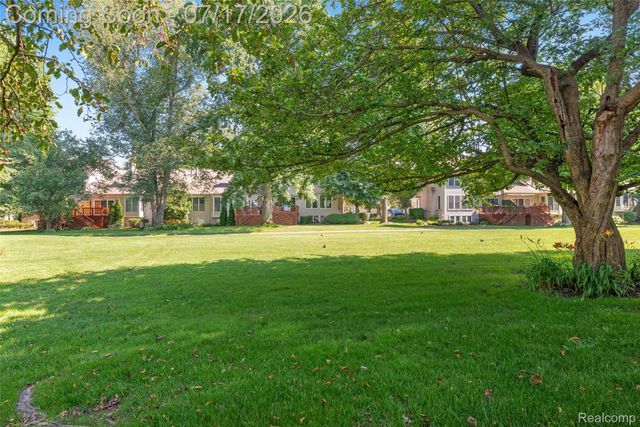 39681 Muirfield Lane, Northville Township, MI 48168