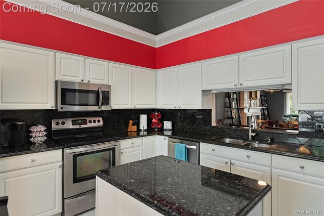 39681 Muirfield Lane, Northville Township, MI 48168