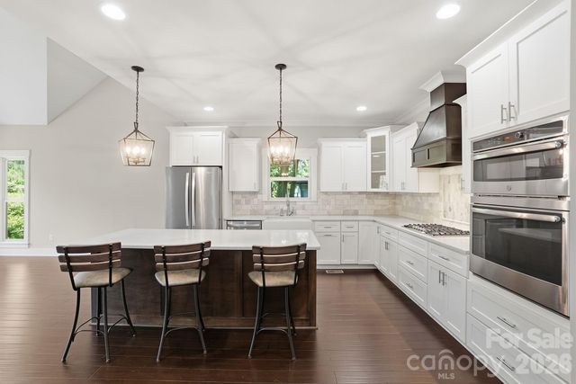 740 Seldon Drive, Charlotte, NC 28216