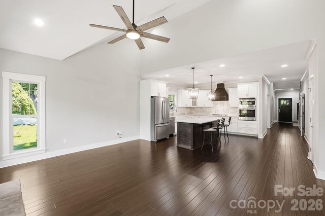 740 Seldon Drive, Charlotte, NC 28216