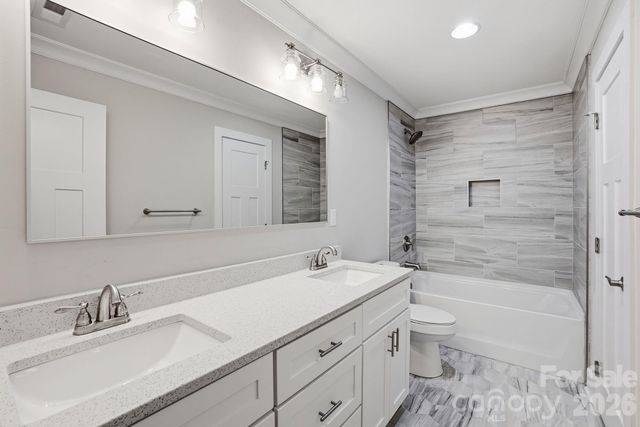 740 Seldon Drive, Charlotte, NC 28216