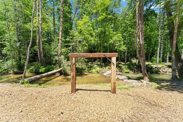 650 Old Steele Hollow, Dahlonega, GA 30533
