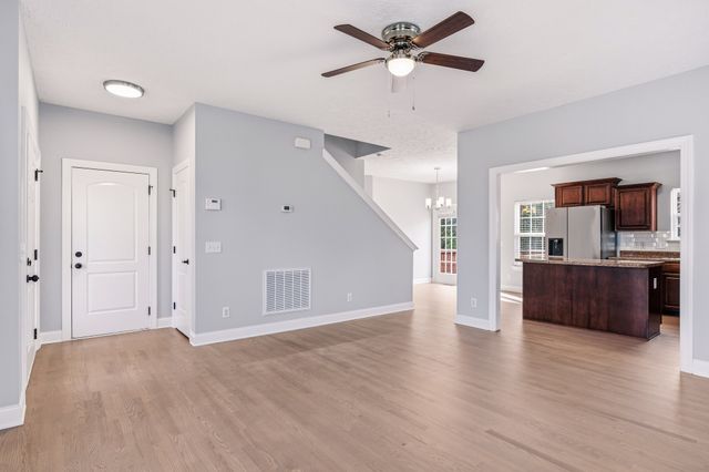 5668 Deer Valley Trl, Antioch, TN 37013