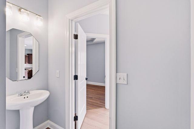 5668 Deer Valley Trl, Antioch, TN 37013