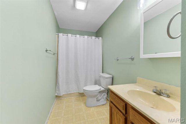 908 Southwind Court, Collinsville, IL 62234