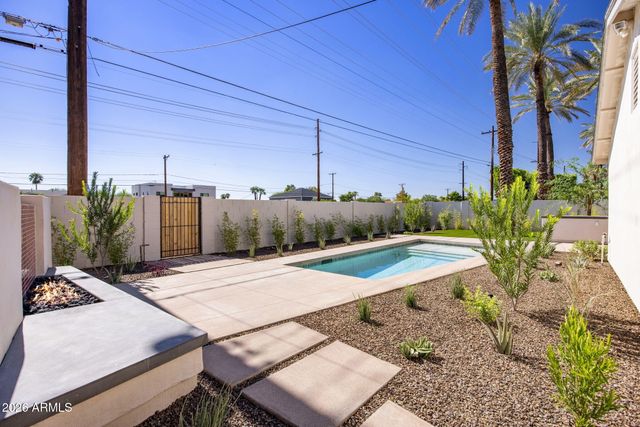 4713 E CALLE REDONDA --, Phoenix, AZ 85018
