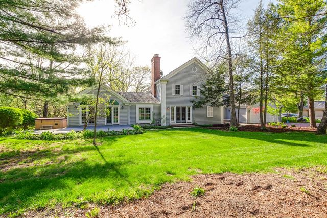 4622 Forest Edge Lane, Long Grove, IL 60047