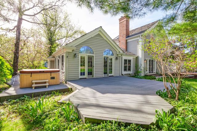 4622 Forest Edge Lane, Long Grove, IL 60047