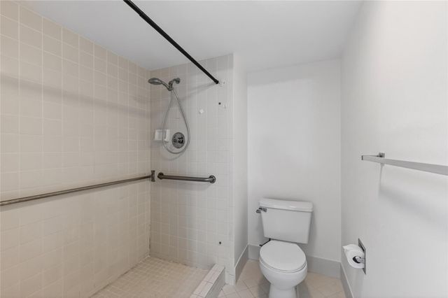 900 SW 142nd Avenue 213L, Pembroke Pines, FL 33027