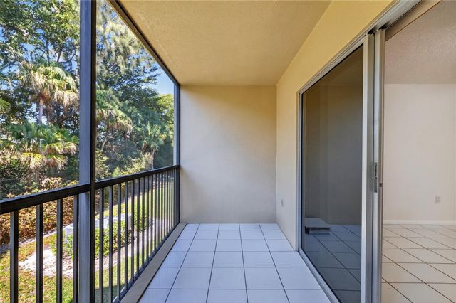 900 SW 142nd Avenue 213L, Pembroke Pines, FL 33027