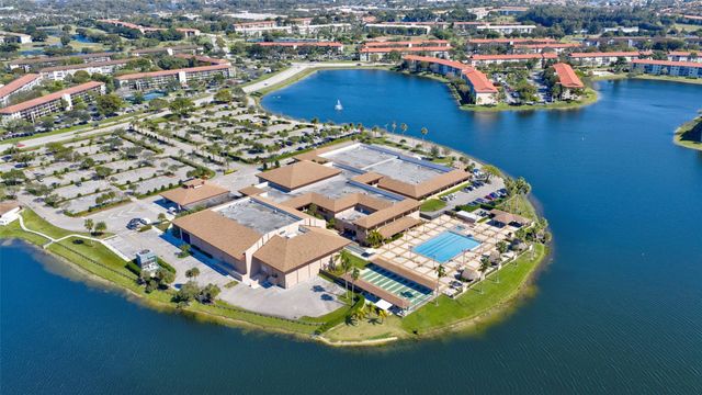 900 SW 142nd Avenue 213L, Pembroke Pines, FL 33027