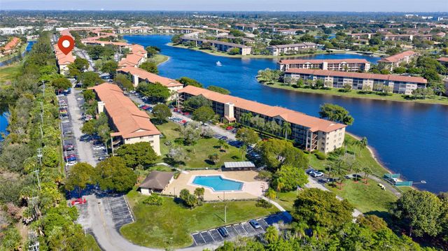900 SW 142nd Avenue 213L, Pembroke Pines, FL 33027