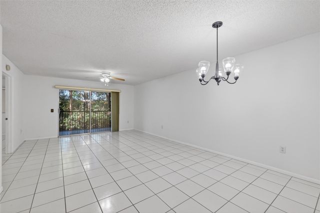 900 SW 142nd Avenue 213L, Pembroke Pines, FL 33027