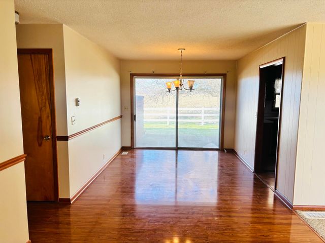 304 Hwy 3525, Russell Springs, KY 42642