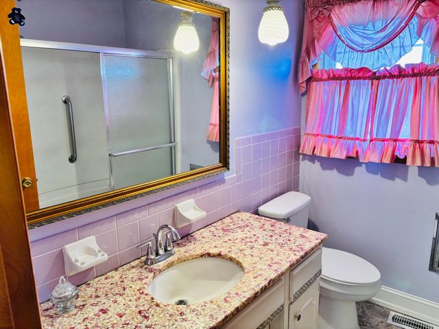 304 Hwy 3525, Russell Springs, KY 42642