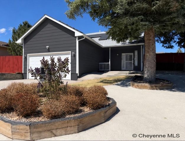 5000 ATLANTIC DR, Cheyenne, WY 82001