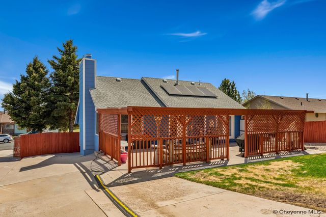 5000 ATLANTIC DR, Cheyenne, WY 82001