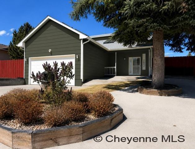 5000 ATLANTIC DR, Cheyenne, WY 82001