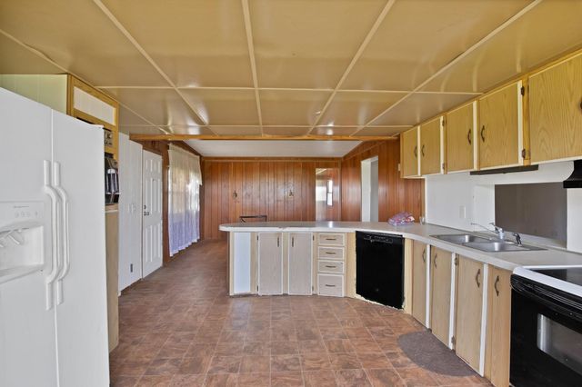 201 Fox Run Road, Cleburne, TX 76033