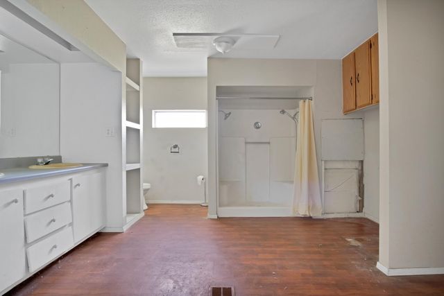 201 Fox Run Road, Cleburne, TX 76033