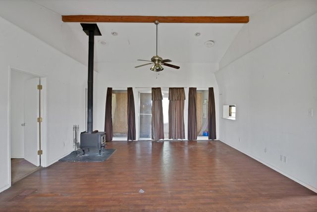 201 Fox Run Road, Cleburne, TX 76033