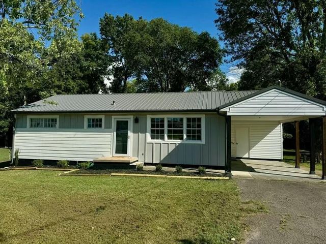 8 Roberts Drive, Fort Oglethorpe, GA 30742