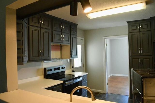 8 Roberts Drive, Fort Oglethorpe, GA 30742