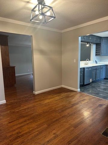 8 Roberts Drive, Fort Oglethorpe, GA 30742