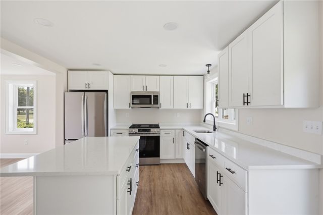 533 Scituate Avenue, Cranston, RI 02921