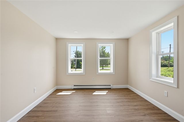533 Scituate Avenue, Cranston, RI 02921