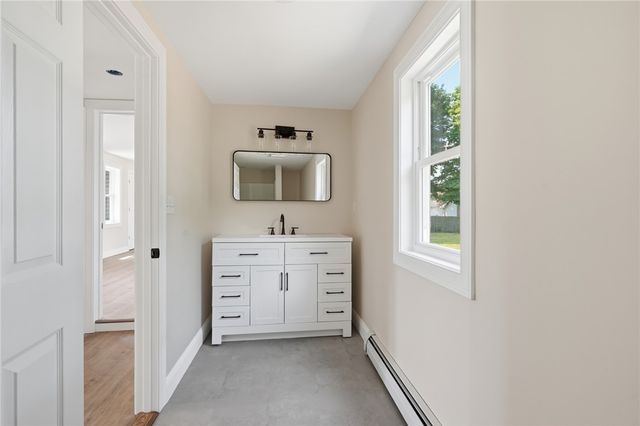 533 Scituate Avenue, Cranston, RI 02921