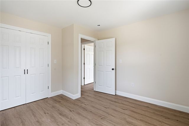533 Scituate Avenue, Cranston, RI 02921