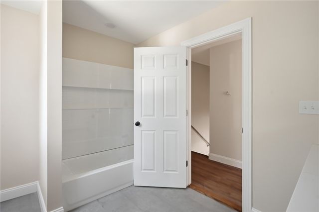 533 Scituate Avenue, Cranston, RI 02921