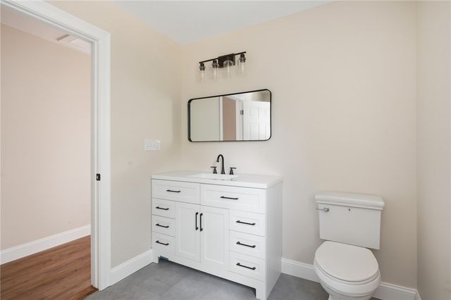 533 Scituate Avenue, Cranston, RI 02921