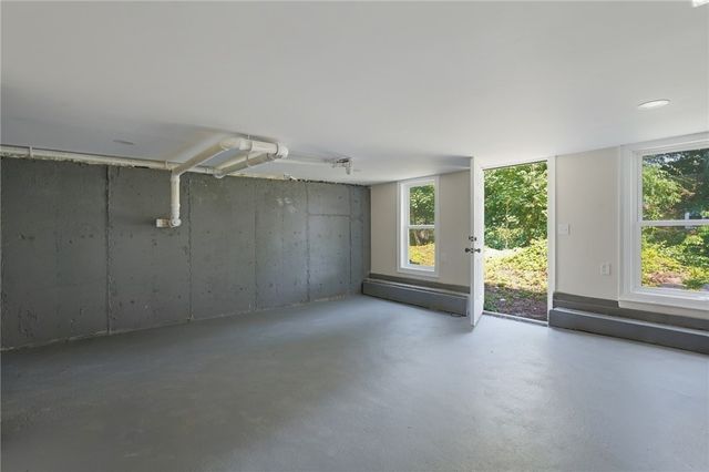 533 Scituate Avenue, Cranston, RI 02921